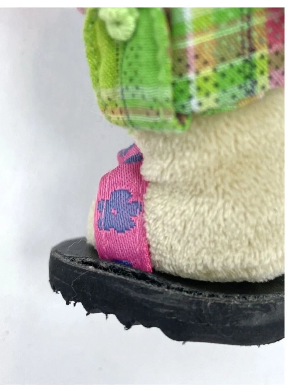 Starbucks Barista preppy Bear in Pink Shirt and Green Shorts sweater 2007 62th